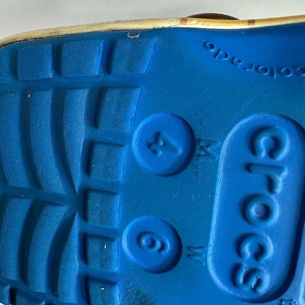 Kids Blue and Brown Clogs Crocs size 4